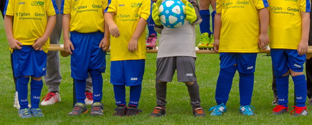 Junioren- und Kinder-Fussball